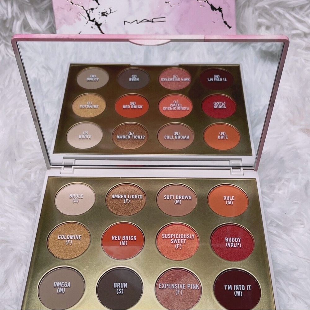 Mac Cosmetics Electric Wonder X12 Eyeshadow Palette
